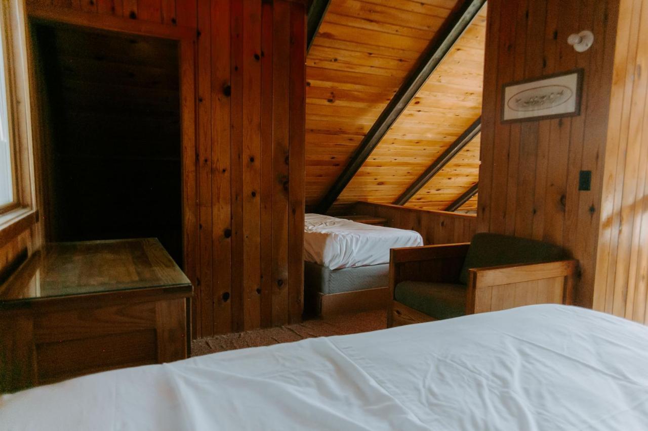 Silver Rapids Lodge & Campground Ely Ngoại thất bức ảnh